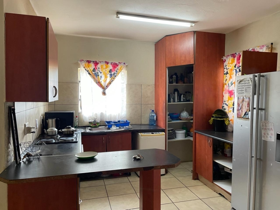 2 Bedroom Property for Sale in Rustenburg Central North West